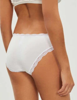 Pack Of Four Lace Stretch-jersey Briefs 10 Pack Of Four Lace Stretch-jersey Briefs -Sweaty Betty Store 109 3006549 4KNBASCMU BASICS ALT02