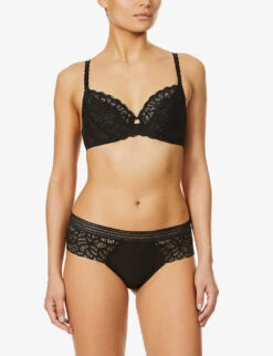 Wacoal Raffiné Underwired Stretch-lace Bra 9 Wacoal Raffiné Underwired Stretch-lace Bra -Sweaty Betty Store R03673090 BLACK ALT01