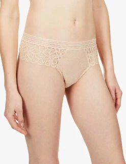Wacoal Raffiné Mid-rise Stretch-lace Briefs 11 Wacoal Raffiné Mid-rise Stretch-lace Briefs -Sweaty Betty Store R03841429 FRAPPE ALT04
