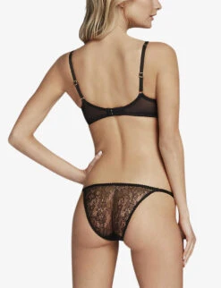 AGENT PROVOCATEUR Lorna Scalloped-lace Underwired Bra 10 AGENT PROVOCATEUR Lorna Scalloped-lace Underwired Bra -Sweaty Betty Store R03907070 BLACK ALT03