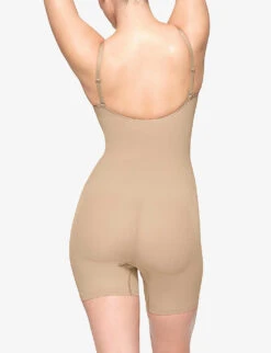 Sculpt Ruched Stretch-woven Body 9 Sculpt Ruched Stretch-woven Body -Sweaty Betty Store R04134830 CLAY ALT03