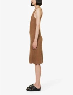 Vince V-neck Ribbed Stretch-knit Midi Dress 9 Vince V-neck Ribbed Stretch-knit Midi Dress -Sweaty Betty Store R04154653 NILE ALT02