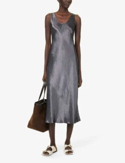 Front Page -Sweaty Betty Store R04161472 DARKGREY ALT01