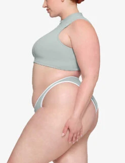 Sporty High-neck Stretch-recycled Nylon Top 9 Sporty High-neck Stretch-recycled Nylon Top -Sweaty Betty Store R04164391 PACIFIC ALT02