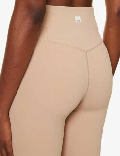 Vuori Studio Flare Exposed-seam Flared-leg Regular-fit Leggings 11 Vuori Studio Flare Exposed-seam Flared-leg Regular-fit Leggings -Sweaty Betty Store R04167662 COCONUT ALT04