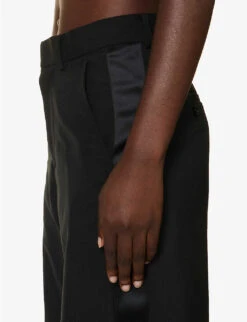 Sacai Structured-waist Wide-leg Mid-rise Woven Trousers 12 Sacai Structured-waist Wide-leg Mid-rise Woven Trousers -Sweaty Betty Store R04180383 BLACK ALT04