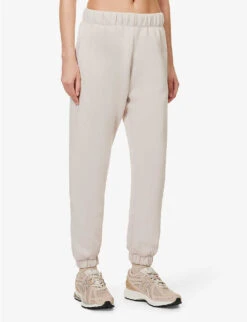 365 Brand-embroidered Tapered-leg Regular-fit Organic Cotton-blend Jogging Bottoms 9 365 Brand-embroidered Tapered-leg Regular-fit Organic Cotton-blend Jogging Bottoms -Sweaty Betty Store R04180886 STONE ALT02