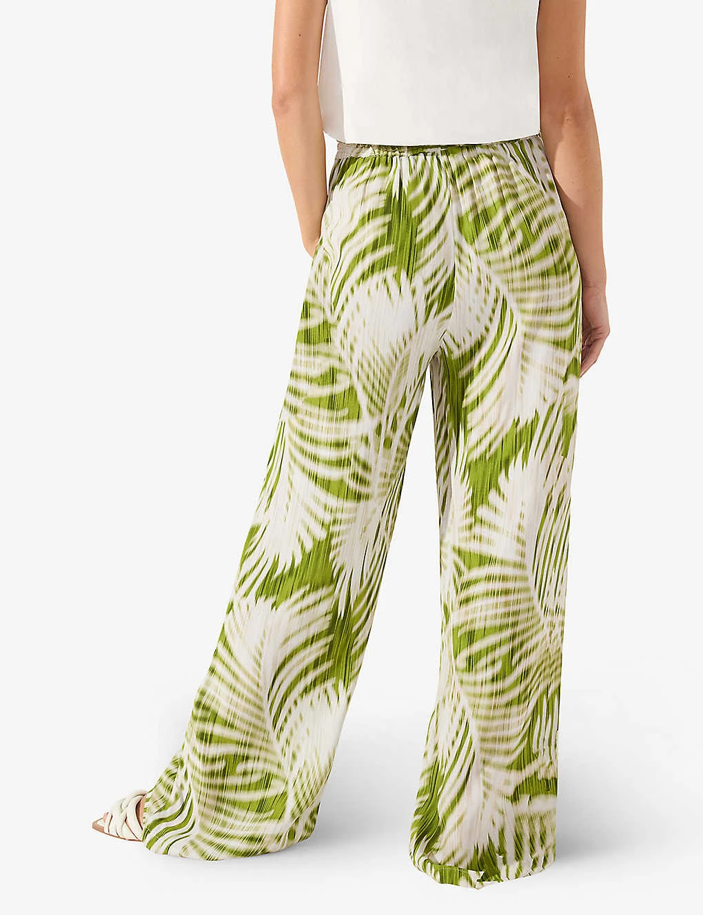 Palm-print Wide-leg High-rise Crepe-woven Trousers 6 Palm-print Wide-leg High-rise Crepe-woven Trousers - Image 4
