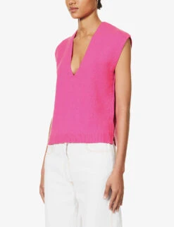 ME AND EM Relaxed-fit V-neck Cashmere Knitted Vest 9 ME AND EM Relaxed-fit V-neck Cashmere Knitted Vest -Sweaty Betty Store R04194884 ULTRAPINK ALT02