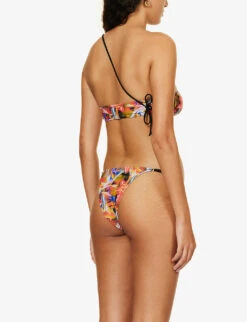 Jaded London Tropical Haze Asymmetric Bikini Top 8 Jaded London Tropical Haze Asymmetric Bikini Top -Sweaty Betty Store R04197672 ABSTRACTFLORALPRINT ALT02